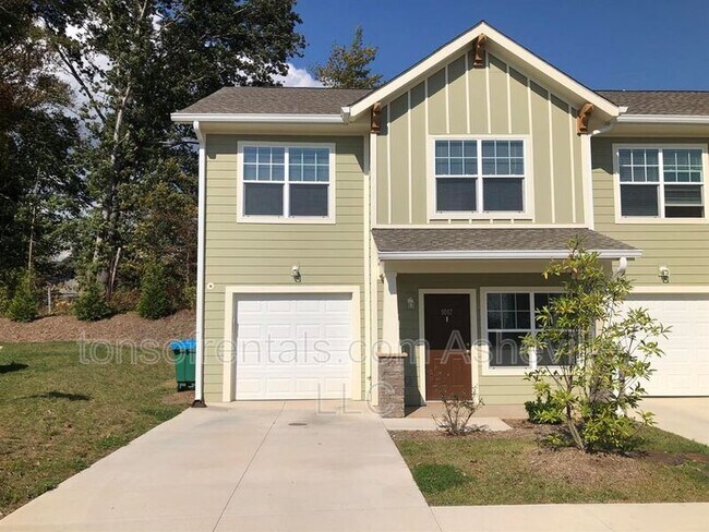 Primary Photo - 1017 Baldwin Commons Dr