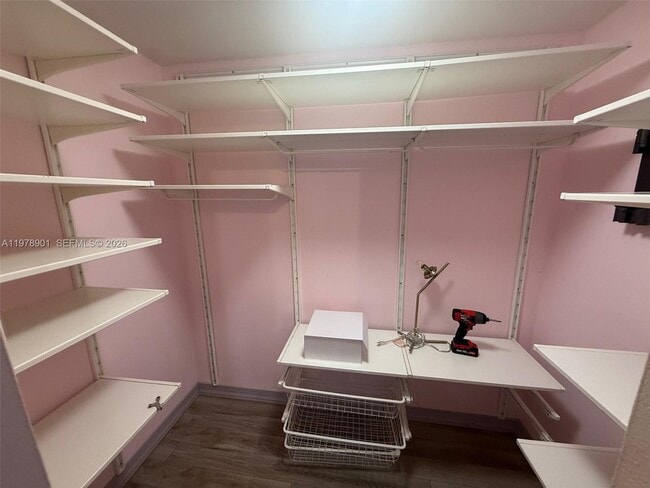 Building Photo - 18001 N Bay Rd