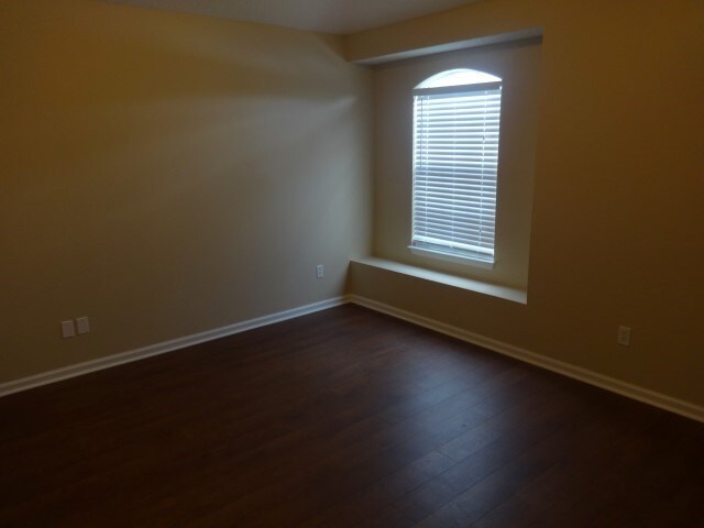 Building Photo - 8098 Keswick Ct