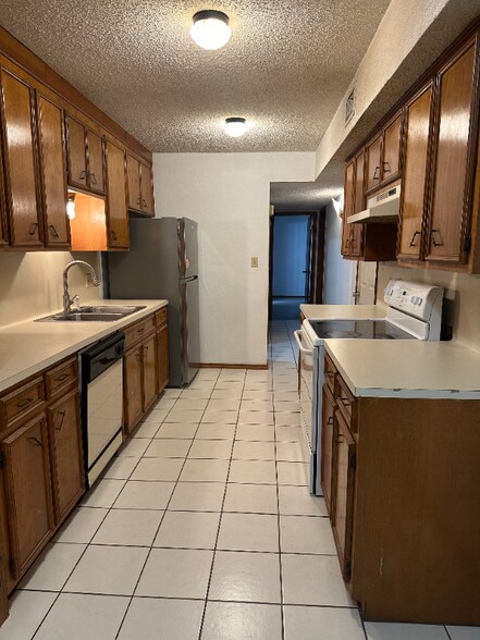 Building Photo - 3501 N 23rd Ln