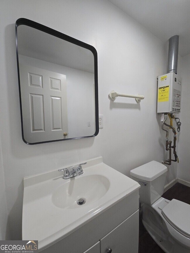 Building Photo - 2821 Meadowlark Trail NW