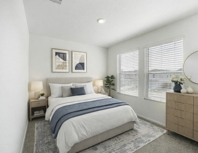 Building Photo - 919 Pertuso Ln