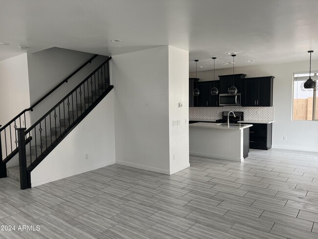 Building Photo - 6035 W Camino San Xavier