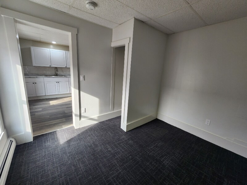 Building Photo - 44 Granite St