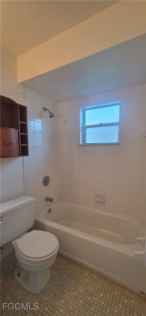 Building Photo - 3609 SE 9th Pl