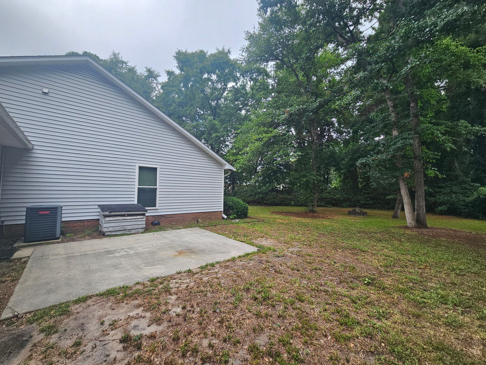 Building Photo - 6902 Persimmon Pl