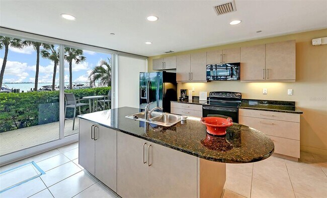 Building Photo - 988 Blvd of the Arts