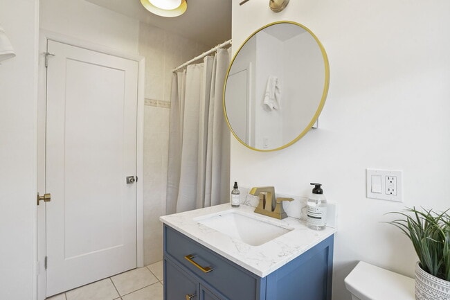 Building Photo - 132 Toll House Ln