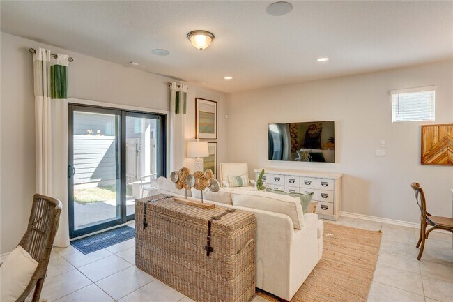 Building Photo - 1656 Artesian Spgs Xing