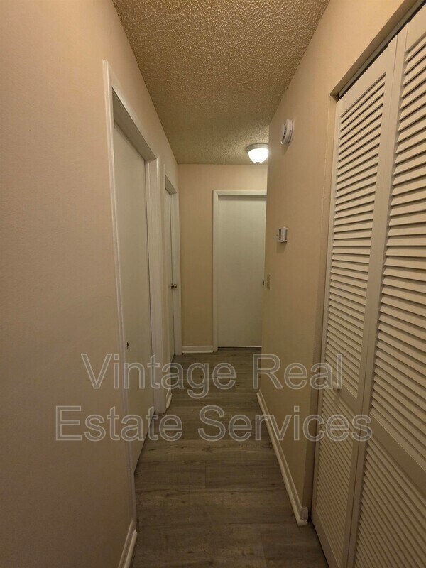 Building Photo - 5194 Sunridge Palms Dr