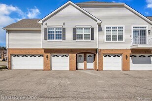 Building Photo - 606 Olde English Cir