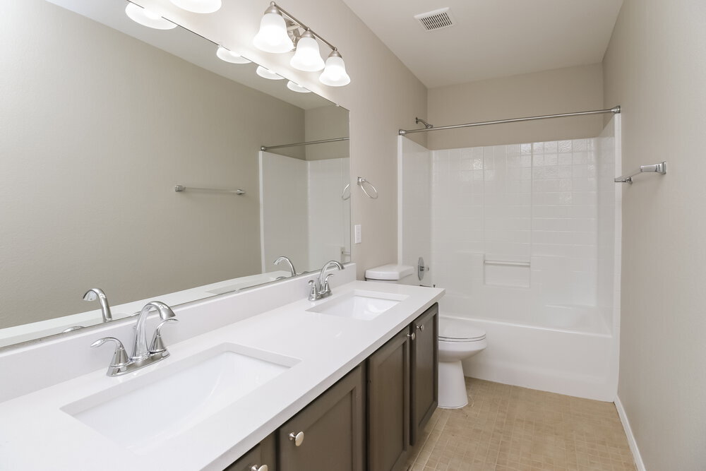 Building Photo - 3526 N Ravine