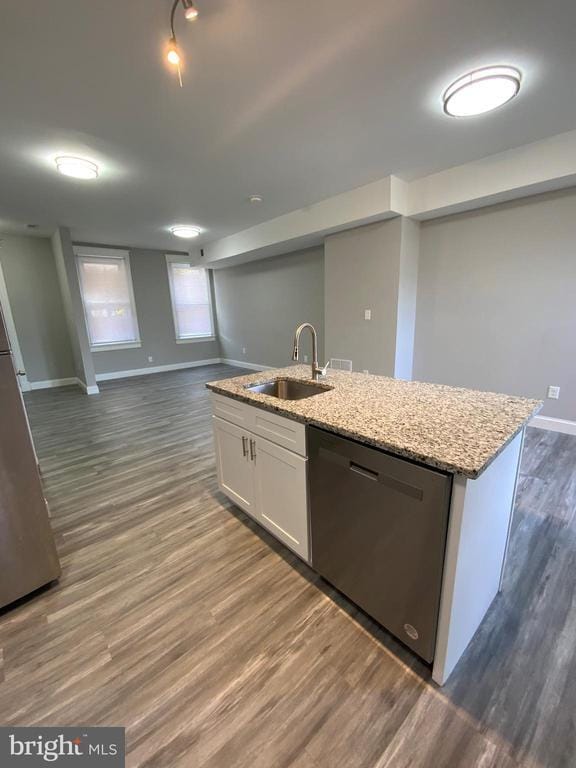 Building Photo - 18 S Tremont Rd