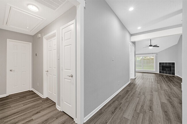Building Photo - 4019 Bytrail Ct