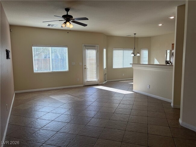 Building Photo - 2175 Low Creek Ct