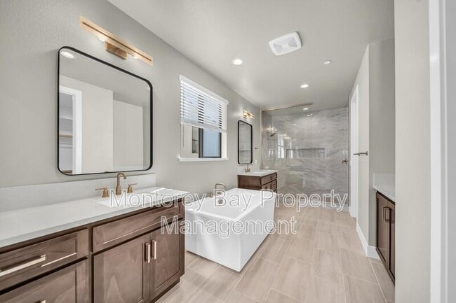 Building Photo - 2408 Schooner Ave