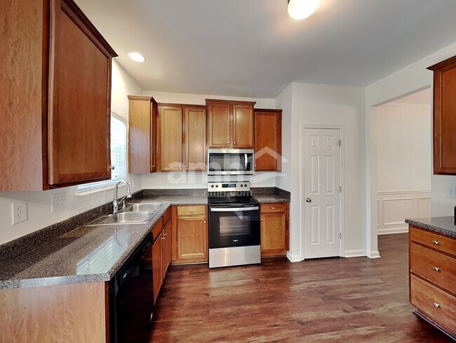 Building Photo - 4996 Amethyst Dr