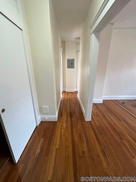 Building Photo - 127 Washington St