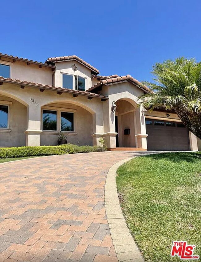 Building Photo - 3250 Midvale Ave