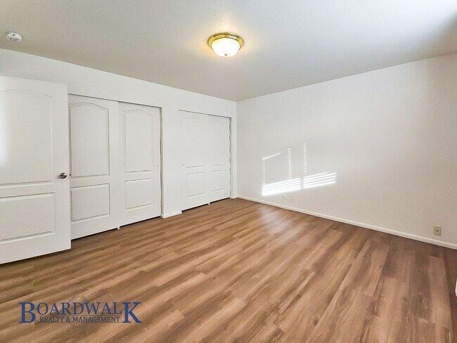 Building Photo - 3944 Crown Ave