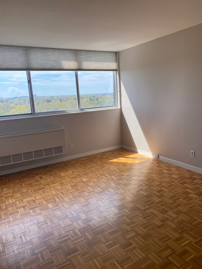 Bedroom 2 - 2324 Madison Rd