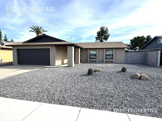 Building Photo - 931 W Posada Ave