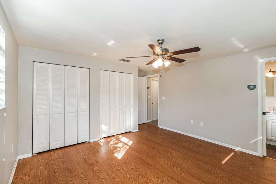 Building Photo - 4308 Chipmunk Dr