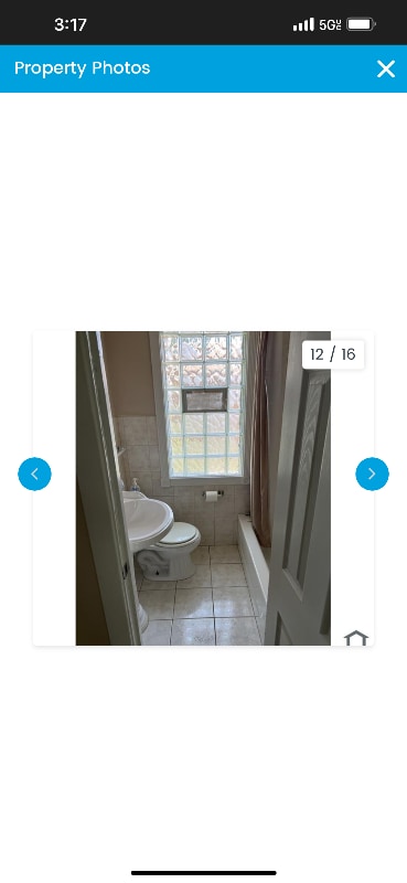 Building Photo - 1238 W 108th St