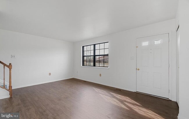 Building Photo - 21 Holland Hill Ct