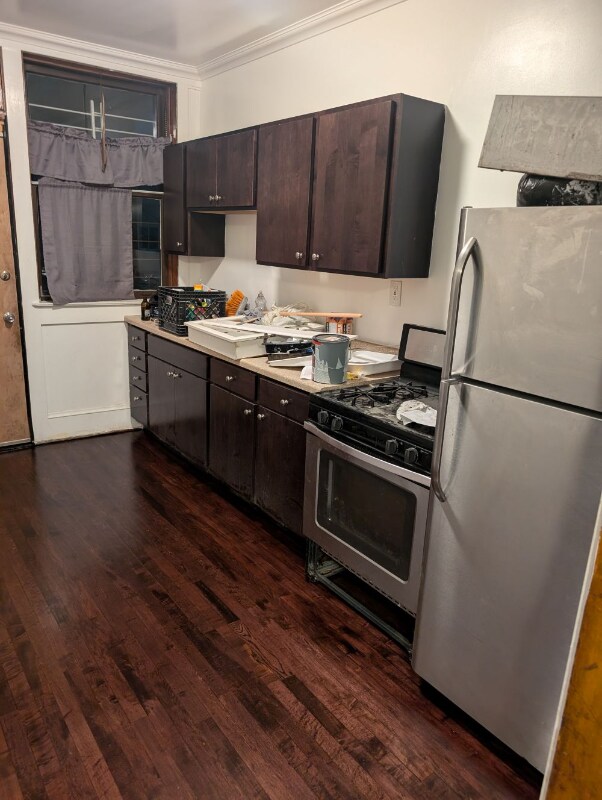 Building Photo - 1221 S Avers Ave