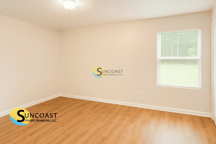 Building Photo - 9517 Fraser Fir Ct