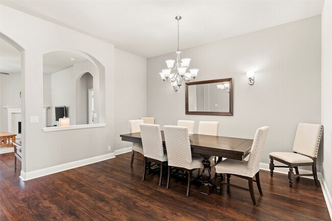 Building Photo - 1323 Lantern Faith Dr