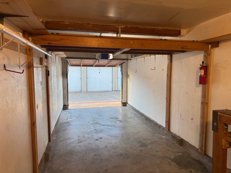 Building Photo - 12716 Lakeshore Dr