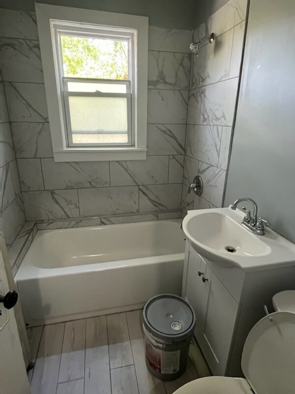 Building Photo - 2871 Hampton Rd