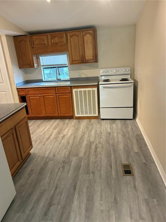 Building Photo - 2621 Island Oaks W