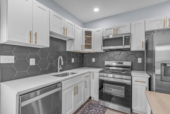 Building Photo - 1521 S 19th St