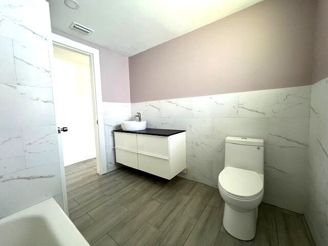 Building Photo - Beautiful 3/2 house in Gulf Harbor