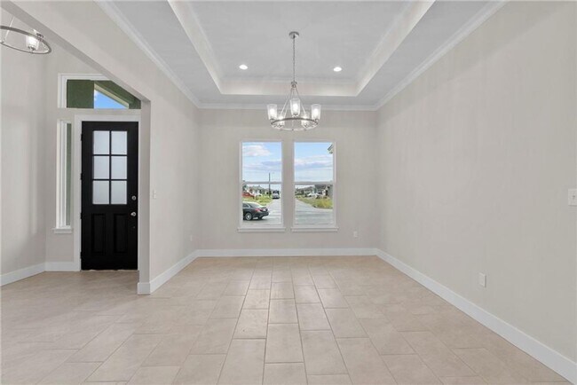 Building Photo - 6738 Effat Dr