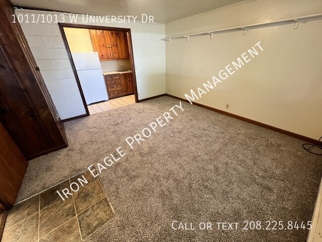 Building Photo - 1011/1013 W University Dr-
