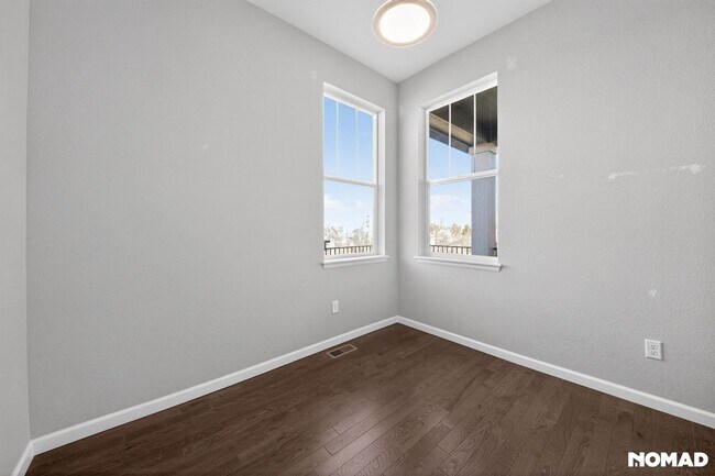 Building Photo - Luxury 3-Bedroom Legacy Ridge Living with Mountain Views