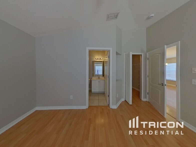 Building Photo - 10608 Navigation Dr