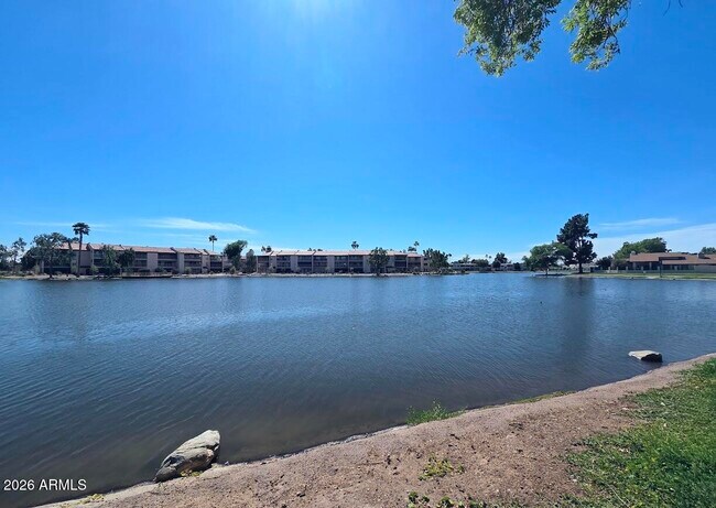 Building Photo - 11666 N 28th Dr