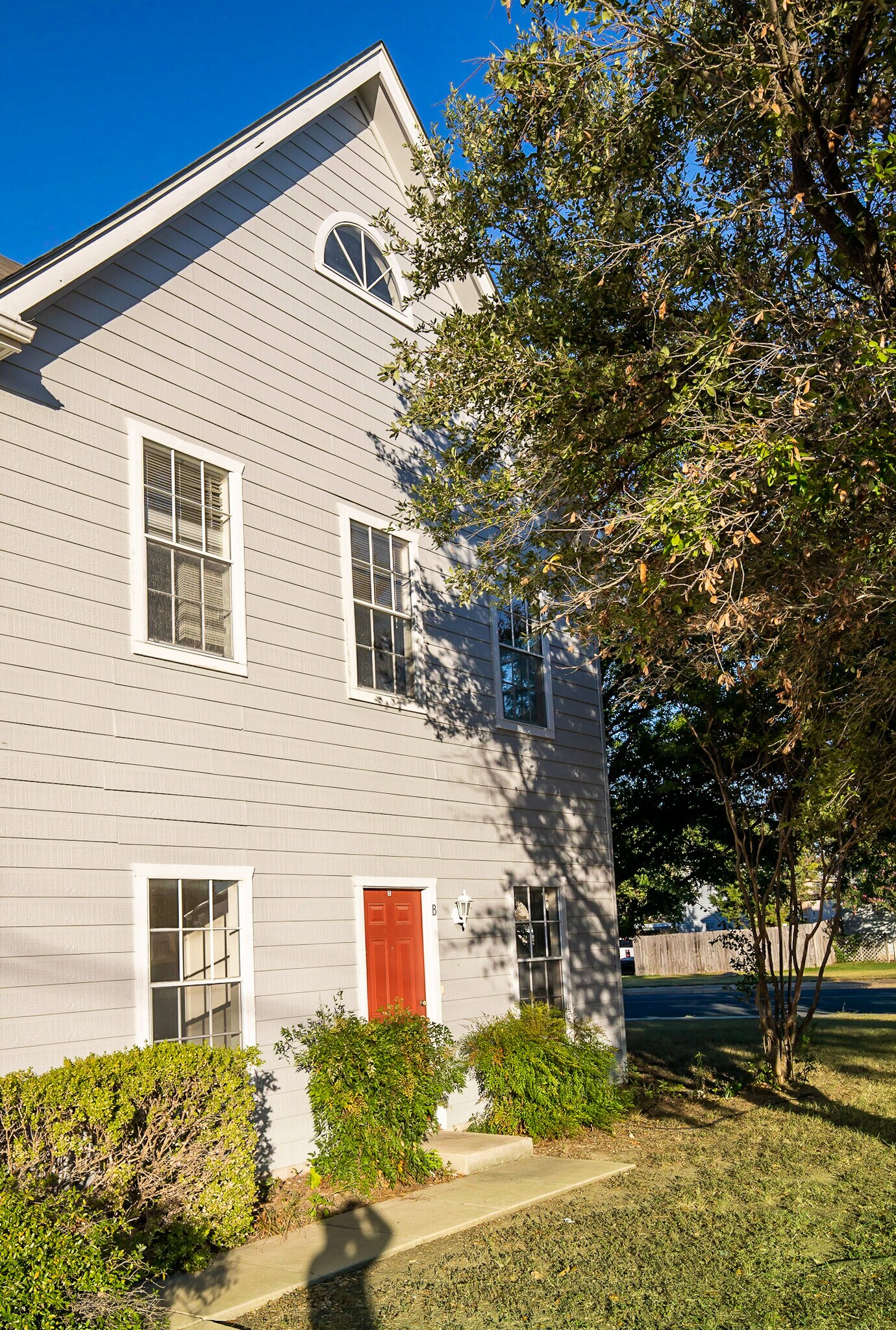 Front Door - 3001 Whisper Oaks Ln