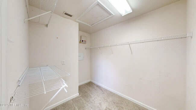Building Photo - 7091 Stonelion Cir
