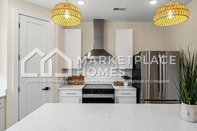 Building Photo - 107 Taverly Dr
