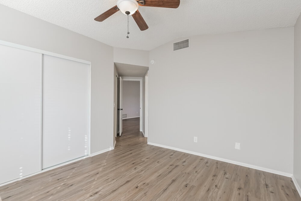 Building Photo - 10231 Cll Del Este