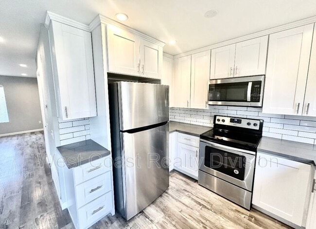Building Photo - 10635 Aristocrat Ct