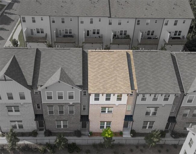 Building Photo - 3376 Macaiva Aly