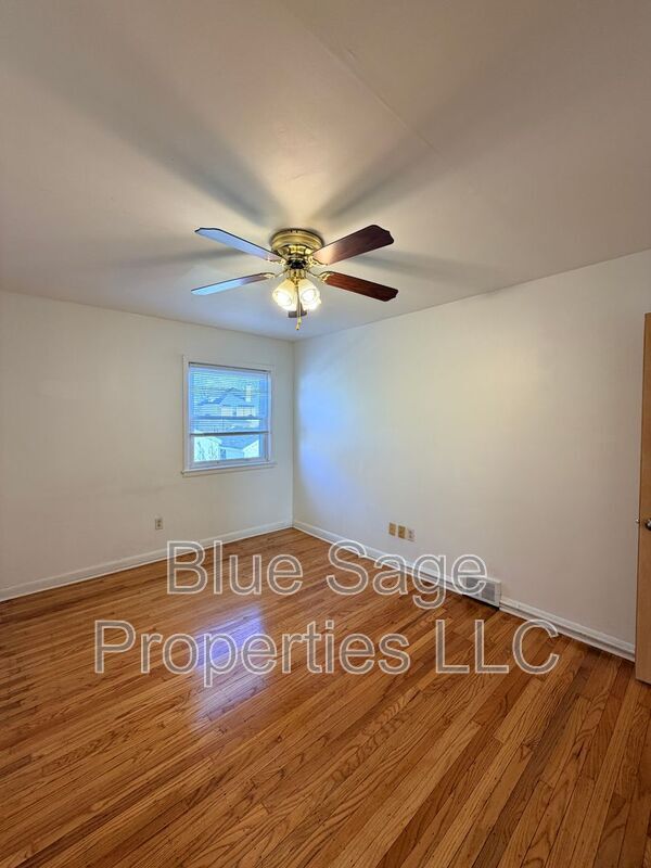 Building Photo - 7 E Berkley Ave