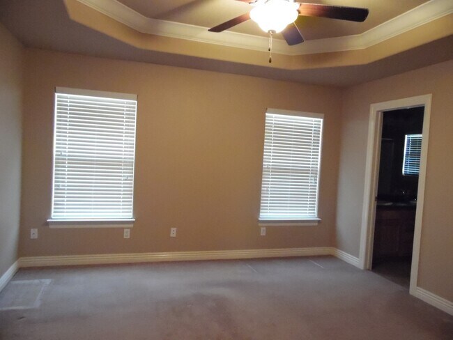Building Photo - Great house in Bentonville